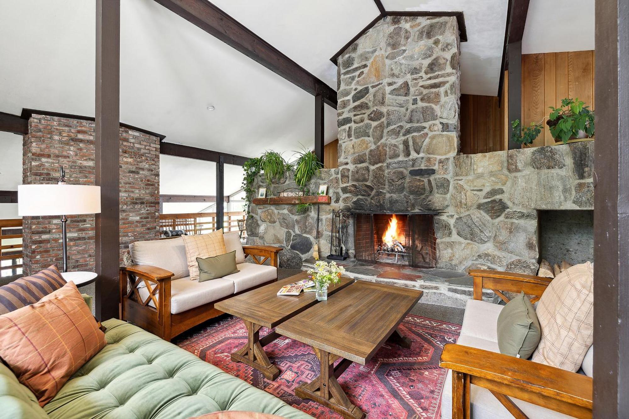 Mountaineer Inn 西多佛 外观 照片